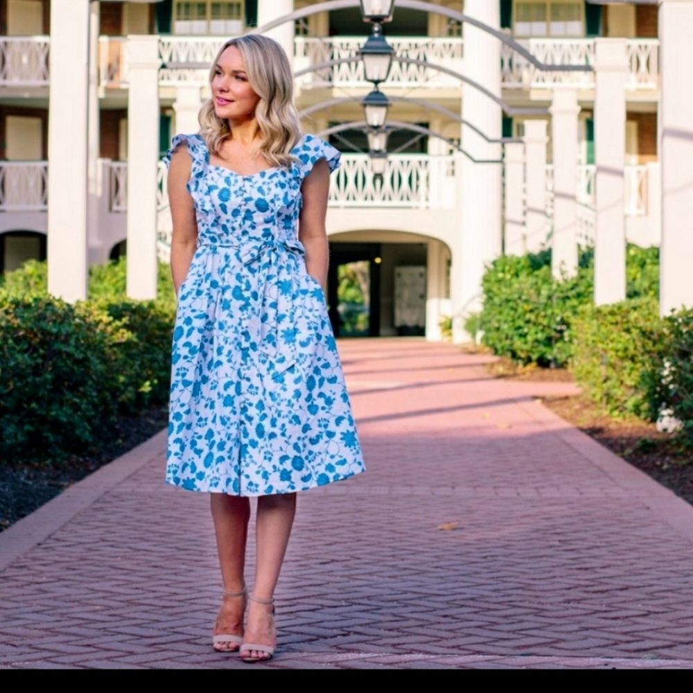 Gal Meets Glam Olivia Floral Dress Size 8